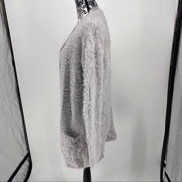 Free People Faux Fur Cardigan super soft silver open front pockets. - Picture 7 of 12